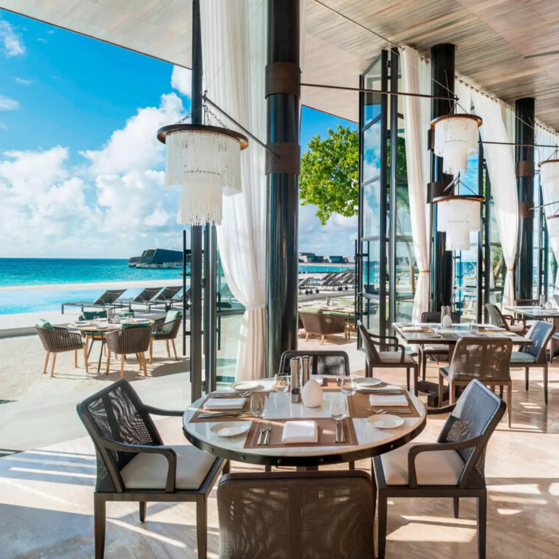1735901864923 mlexr restaurant 4362 hor wide